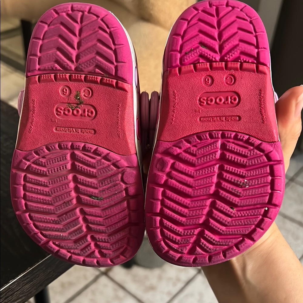 CROCS Pink Sandals Comfortable Slip-On Footwear - Picture 4 of 7